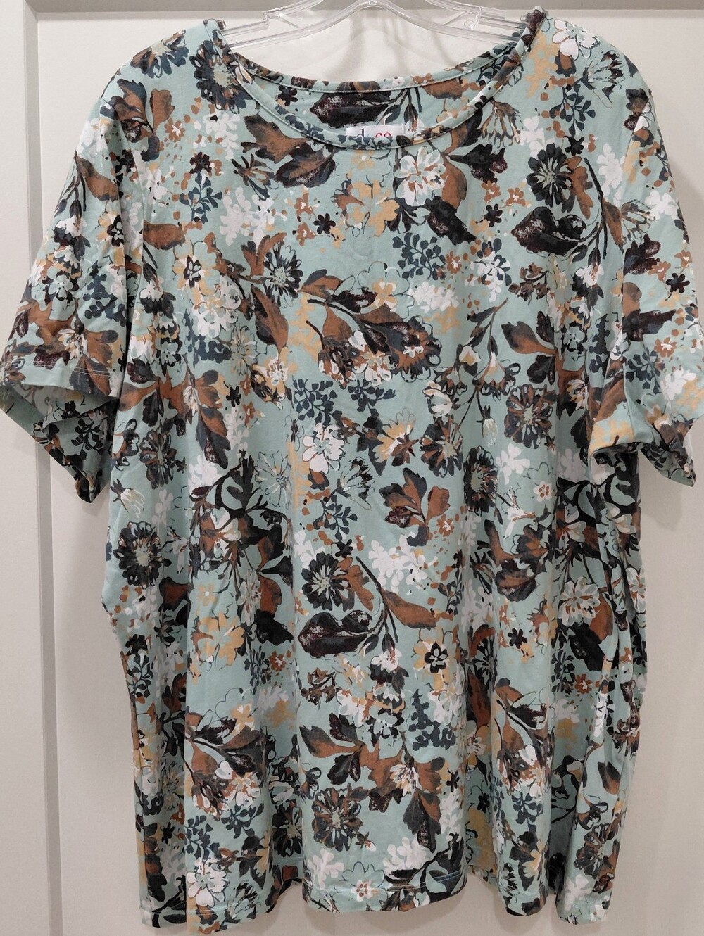 D&Co. Floral Short Sleeve Tee - Mint Brown Print Sz 3X Well Made, Thick Material